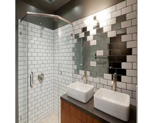 Зеркальное панно для ванной комнаты в стиле хай-тек